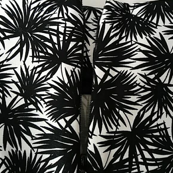 Skort - Picture 3 of 4